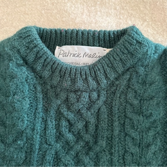 Patrick Malin Dark Green Irish Aran Cable Knit Crewneck Sweater - Picture 5 of 12
